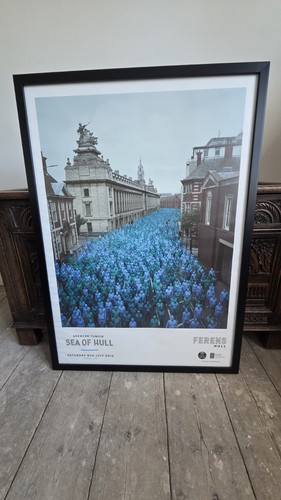 Sea hull spencer tunick - of, hull,