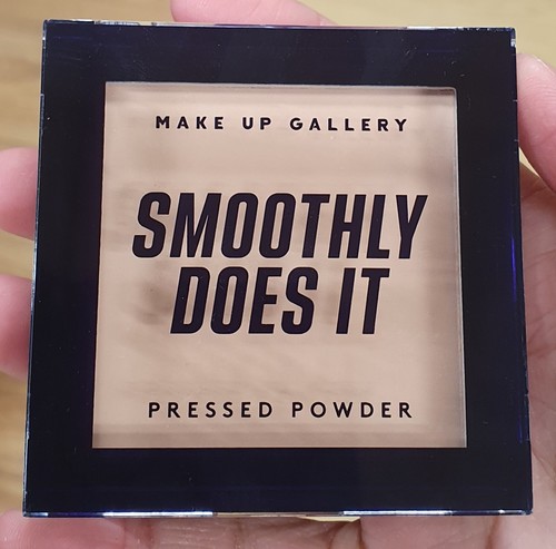 Makeup gallery smoothly does